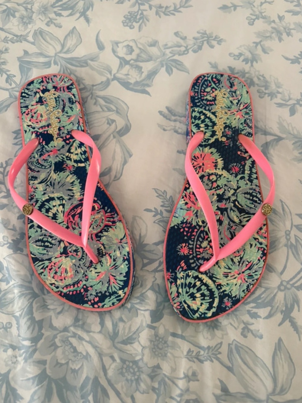 Lilly Pulitzer Women’s Floral Navy Flip Flops with Pink Straps